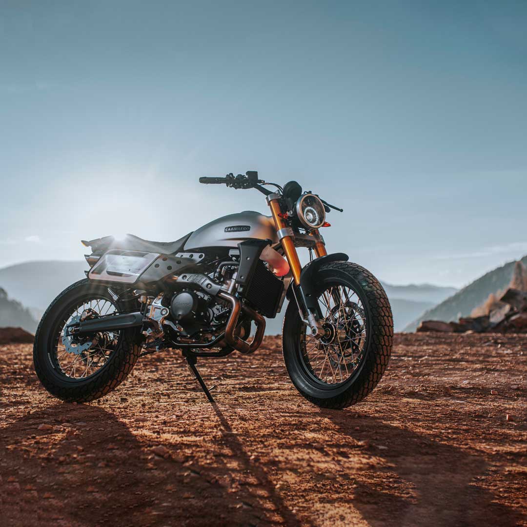 Fantic Caballero Scrambler 500 Rallye Scrambler ab 18 jahren kategorie A1 schnell leicht italien klassenbester abs top qualität modern klassisch zeitlos legendär enduro steve mc queen track & street corner